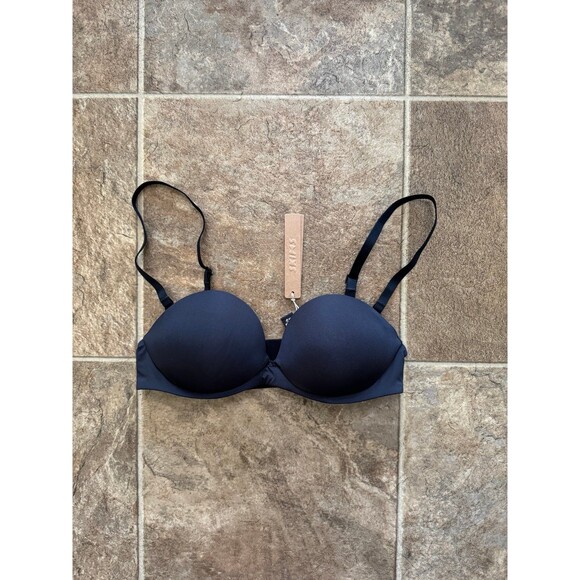 Skims Ultimate Push Up Strapless Bra Onyx Size 32B - Picture 1 of 8